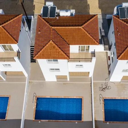 Luxurious Mountain Villa For Up To Ten People With Private Pool Just For You Villa