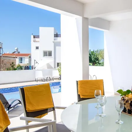 Luxurious Mountain Villa For Up To Ten People With Private Pool Just For You Tala